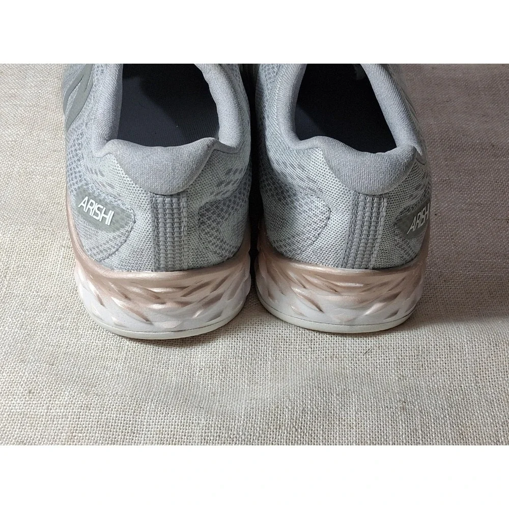 New Balance Arishi v2 Grey Rose Gold Kids Running Shoes KJARIGMY‎ Size 3